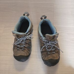 Keen Women's Brown and Light Blue Athletic Shoes